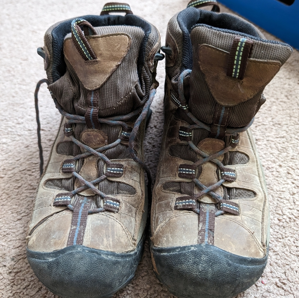 Keen hiking boots